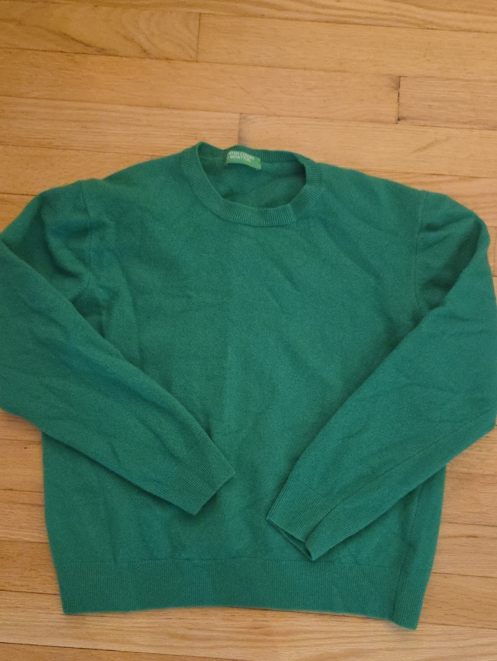 United Colors of Benetton Kelly Green Fine Knit Crewneck Sweater Women's